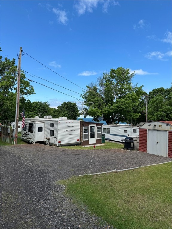 7945 Lake Road 33