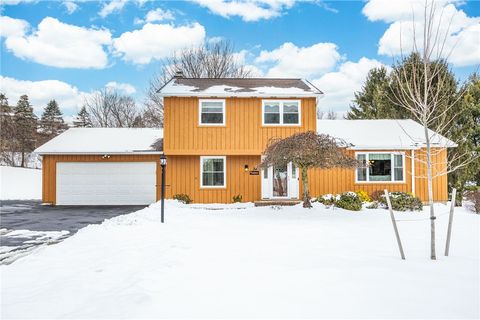 34 Meadow Gln Fairport NY 14450