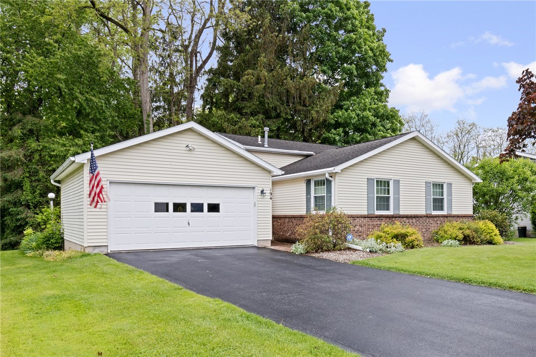 194 Citation Drive, Henrietta, New York image 1