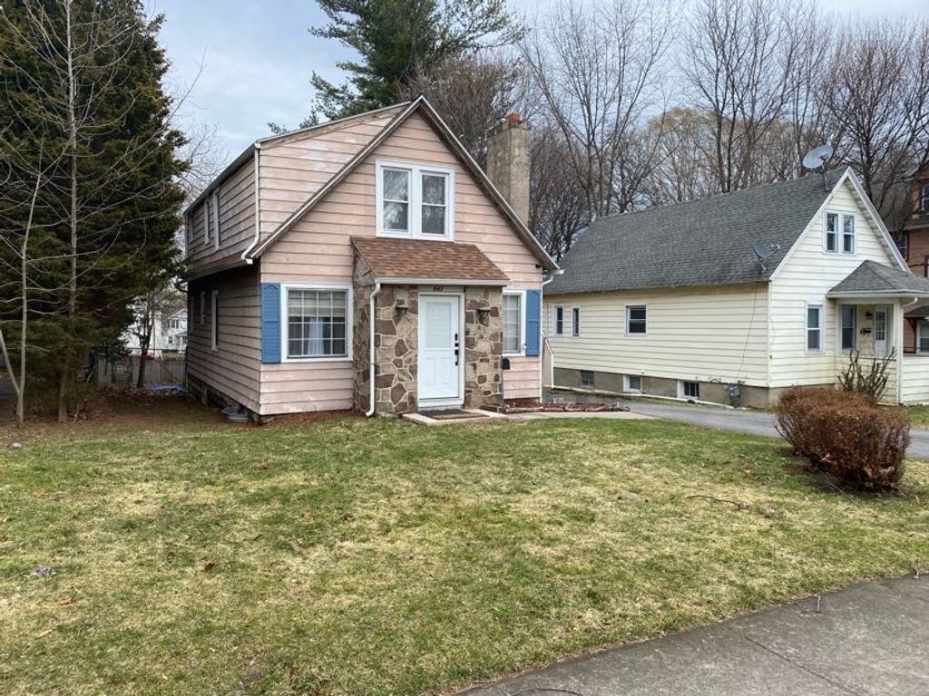 Photo of 842 Flower City Park, Rochester, NY 14615 (MLS # R1666494)