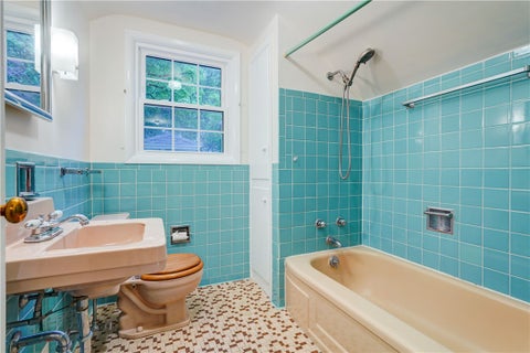 Tiny photo for 202 Nob Hl HL, Irondequoit, NY 14617 (MLS # R1688833)