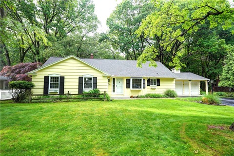 Photo of 202 Nob Hl HL, Irondequoit, NY 14617 (MLS # R1688833)