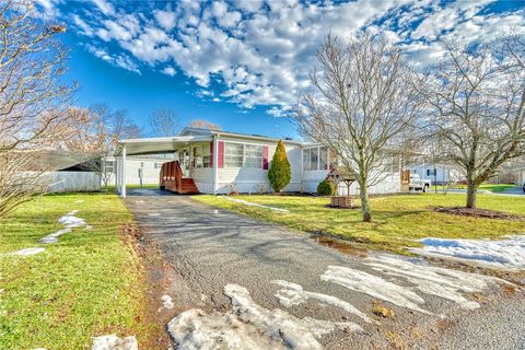 Mobile Home For Sale - 544 Rockview Drive<br/> Orleans County, Clarendon, NY 14470