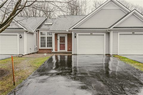 Condo For Sale - 84 Amberwood Place<br/> Greece, NY 14626