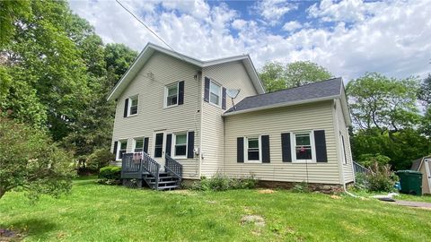 Homes For Sale - 4825 Middle Road<br/> Ontario County, Gorham, NY 14544