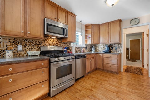 Tiny photo for 5 W Canon Drive, Chili, NY 14624 (MLS # R1724298)