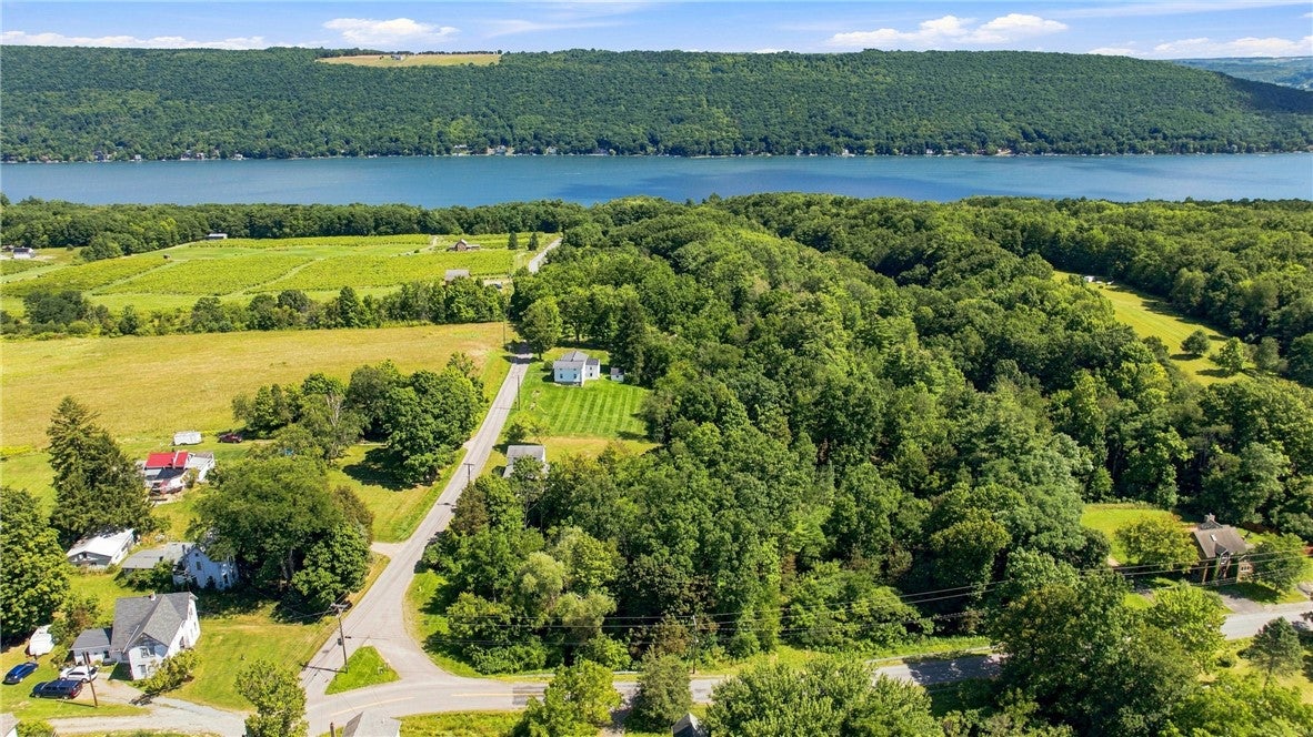 Roff Hill Road