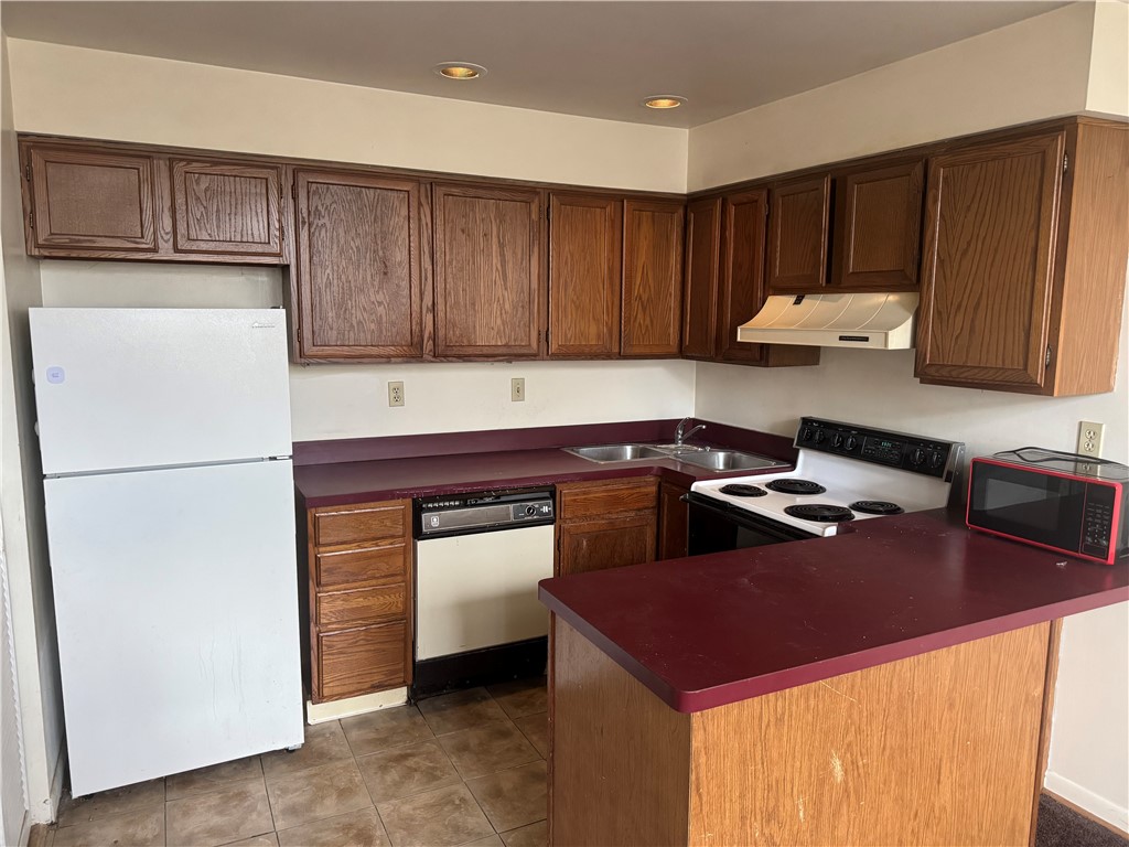 409 La Grange Avenue UN203