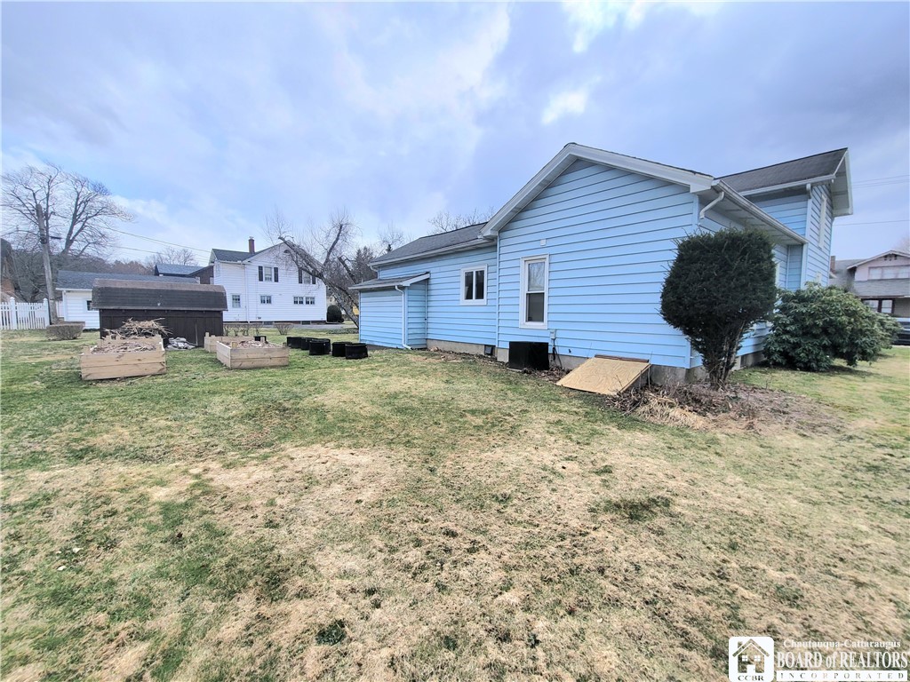 200 Hallock Street, Jamestown, New York image 3