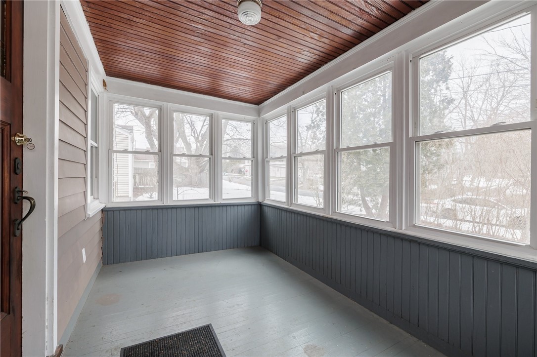 19 Hartfeld Drive, Brighton, New York image 4
