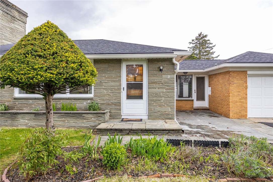 5 Bayberry Lane