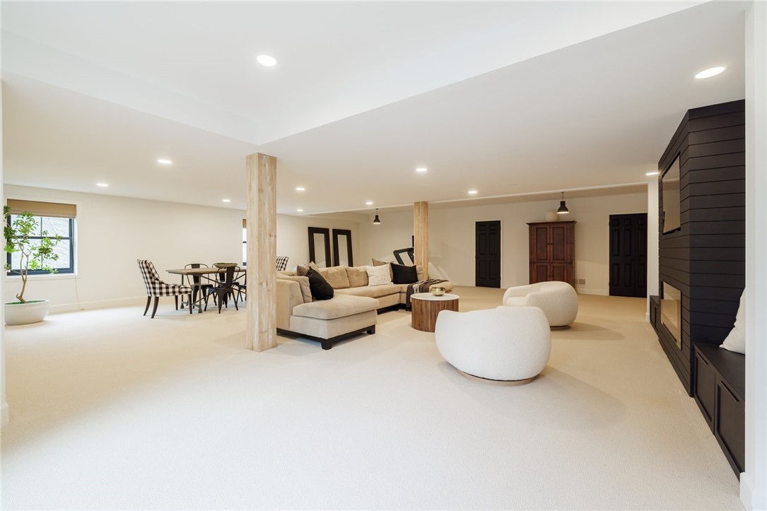 14 Abbey Woods, Pittsford, New York image 38