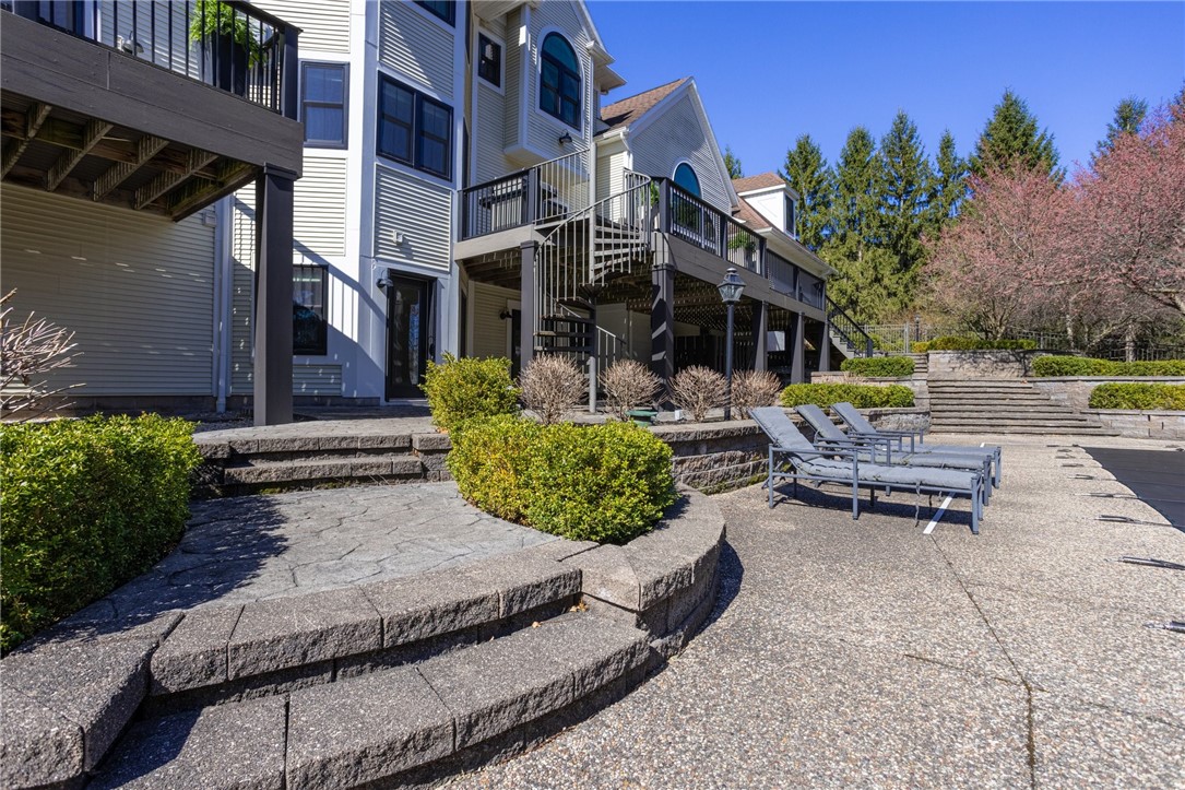 14 Abbey Woods, Pittsford, New York image 43