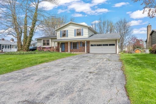 74 Hidden Spring Circle, Greece, New York image 3