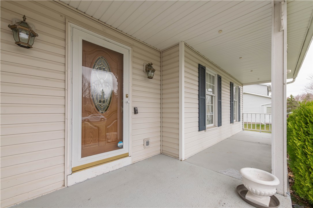 44 Tearose Meadow Lane, Clarkson, New York image 4
