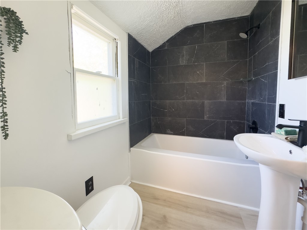 22 Idyllwood Lane, Irondequoit, New York image 23