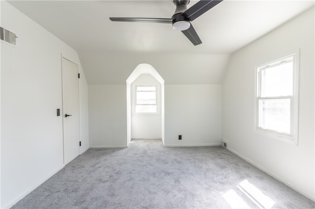 22 Idyllwood Lane, Irondequoit, New York image 19