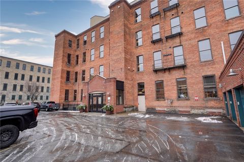 Photo of 224 Mill Street #4B, Rochester, NY 14614 (MLS # R1675811)