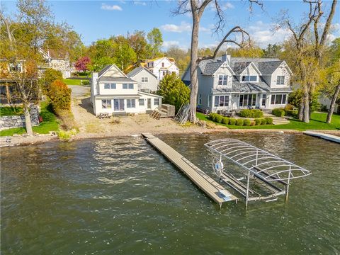 4558 lake drive canandaigua ny 14424