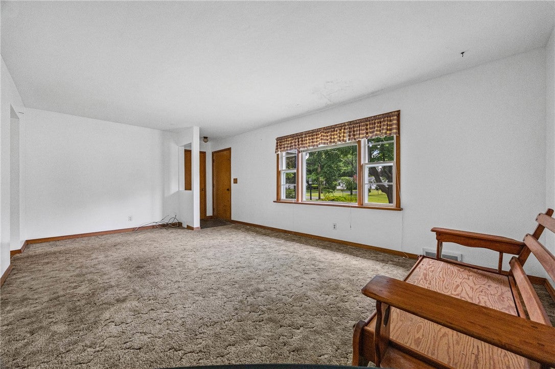 40 Ramblewood Drive