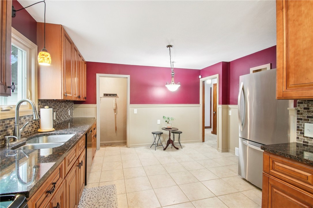 80 Rutledge Drive, Rochester, New York image 11
