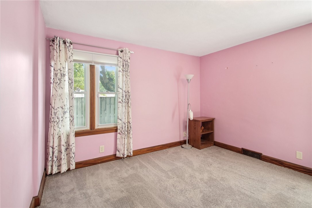 80 Rutledge Drive, Rochester, New York image 15