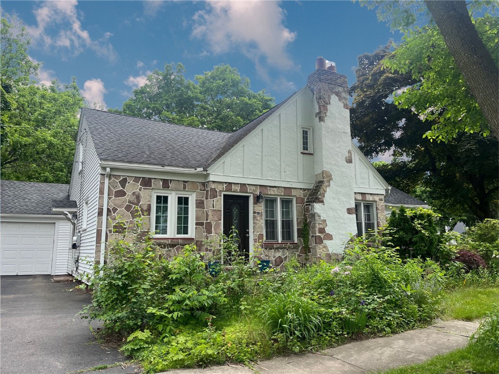 80 Rutledge Drive, Rochester, New York image 1