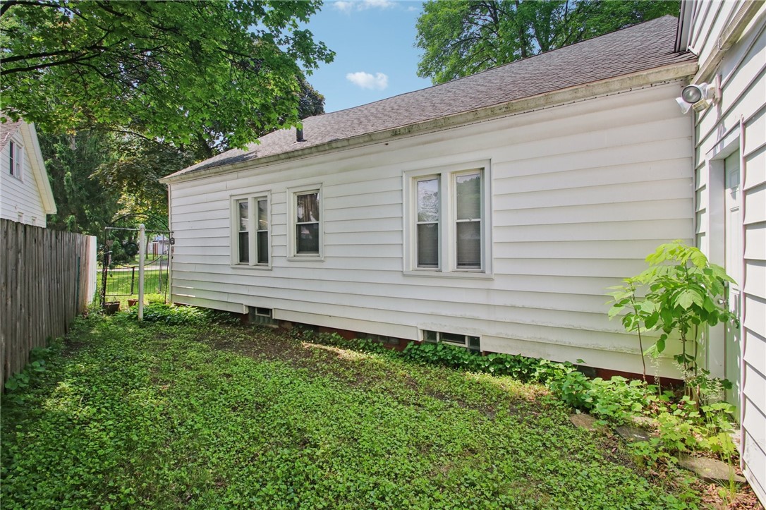 80 Rutledge Drive, Rochester, New York image 24