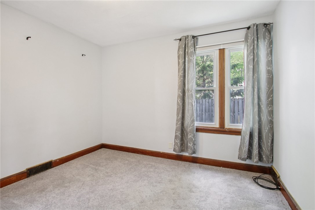 80 Rutledge Drive, Rochester, New York image 12