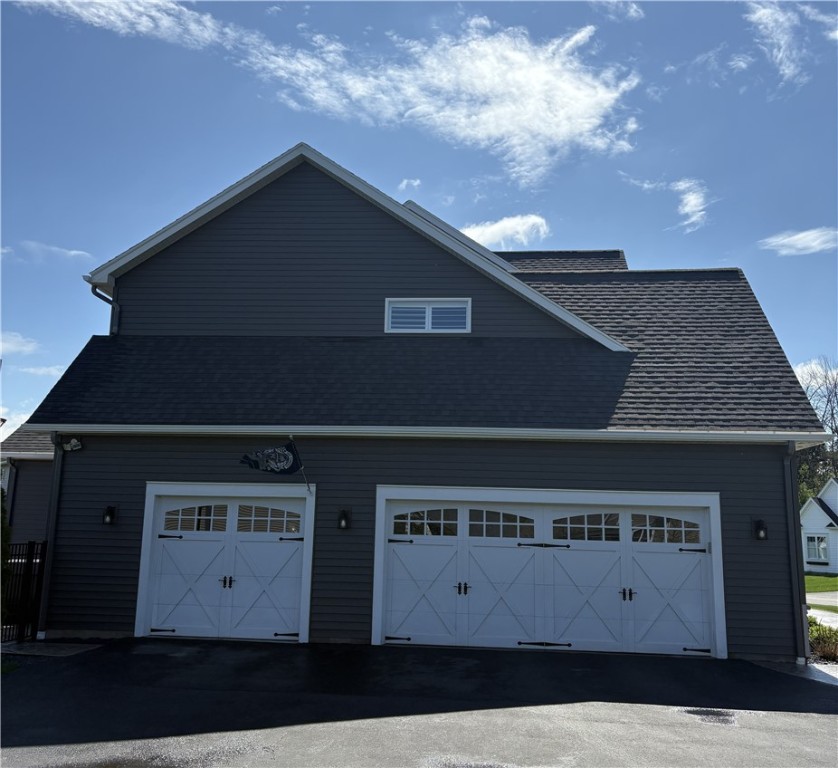 6432 Southgate Hills Drive, Victor, New York image 3