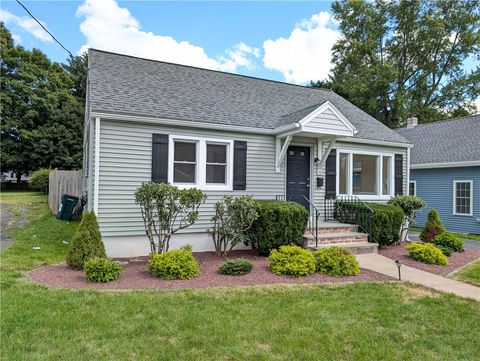 Photo of 14 Richards Avenue, Oneonta, NY 13820 (MLS # R1557662)