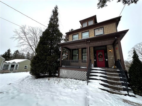 Apartment For Rent - 32 Lake Avenue<br/> Auburn, NY 13021