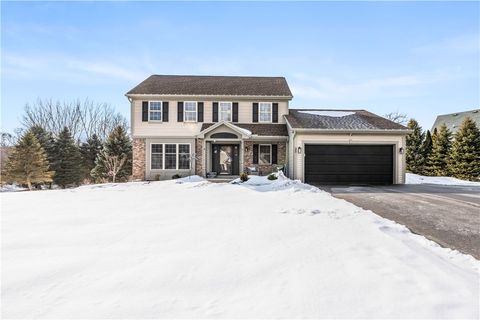 Homes For Sale - 25 Sedgefield Court<br/> Irondequoit, NY 14622