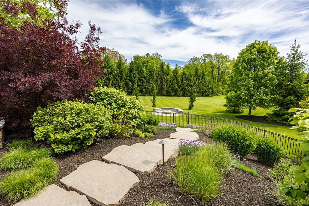 6748 Falcons Point, Victor, New York image 44