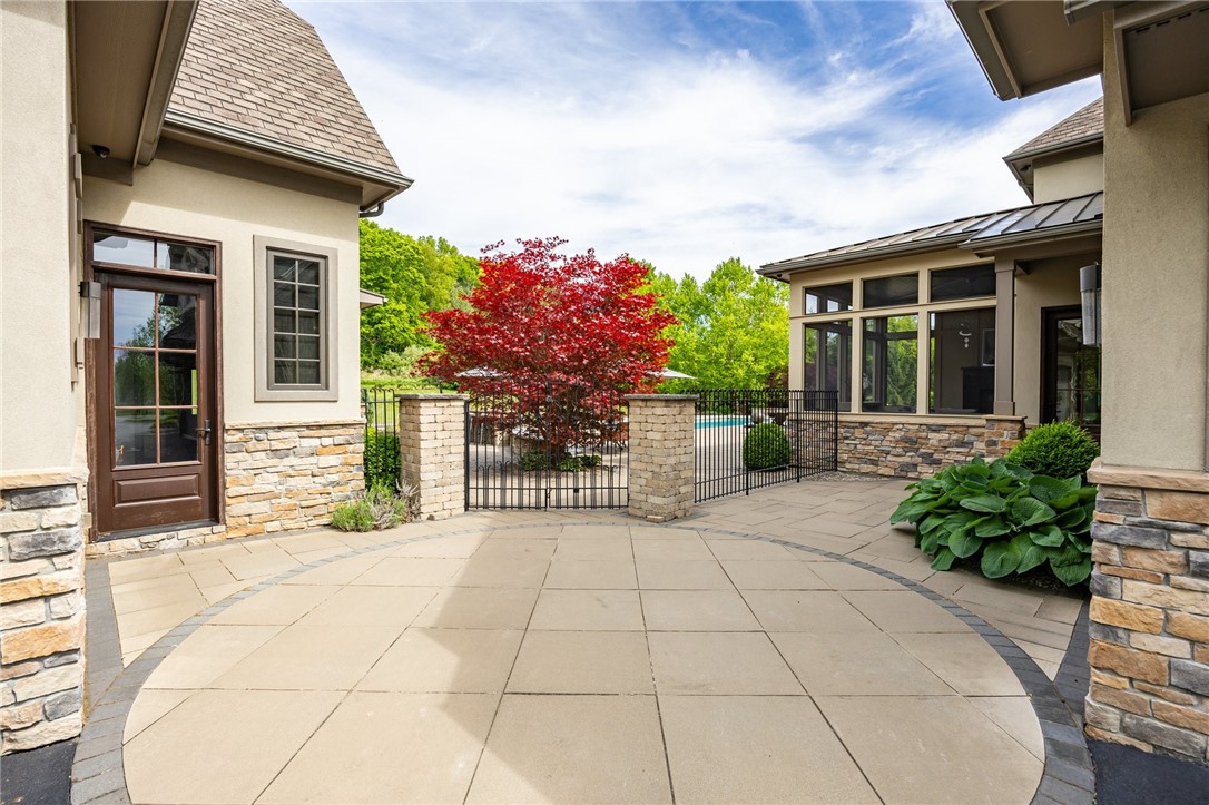 6748 Falcons Point, Victor, New York image 39
