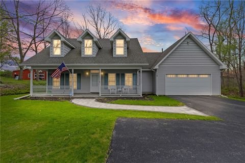 Homes For Sale - 18 Big Tree Street<br/> Livingston County, Livonia, NY 14487