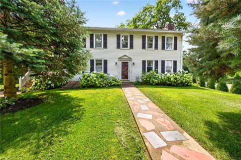 Homes For Sale - 2966 Sweden Walker Rd Road<br/> Monroe County, Clarkson, NY 14420