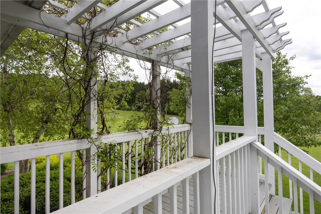 676 County Road 64, Big Flats, New York image 38