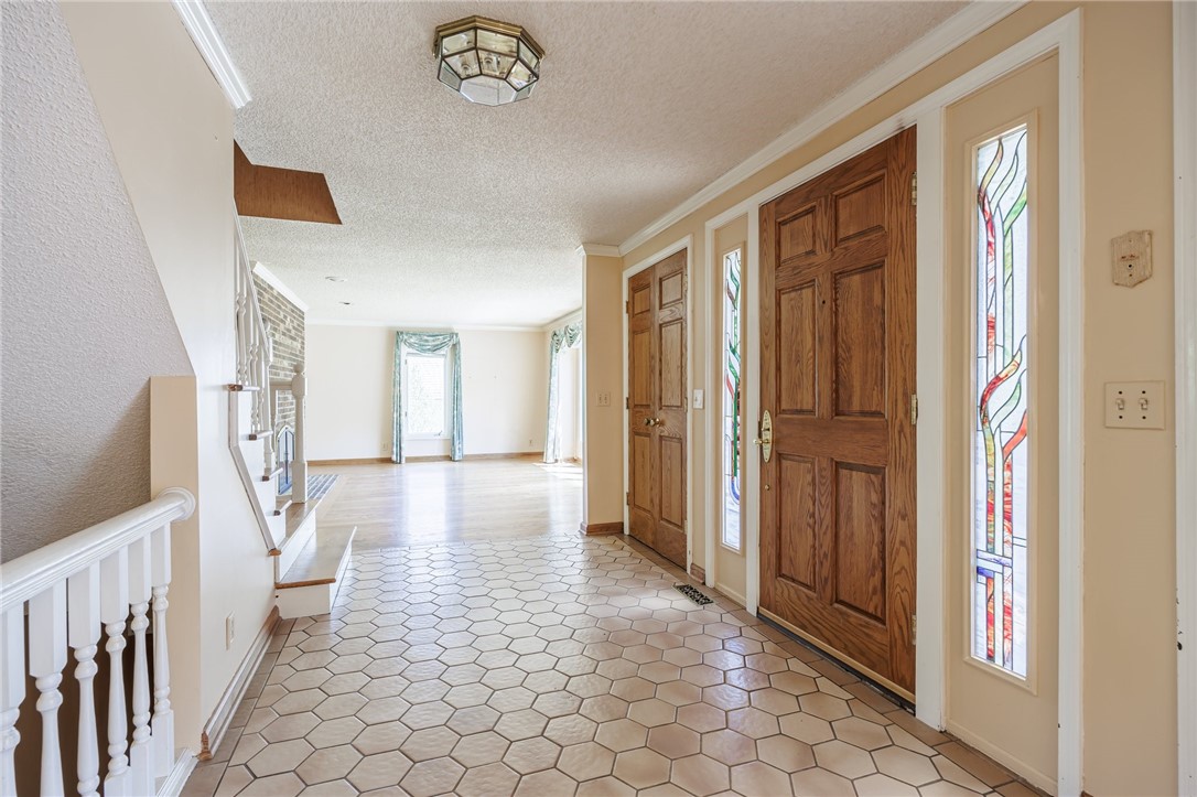 18 Le Pere Drive