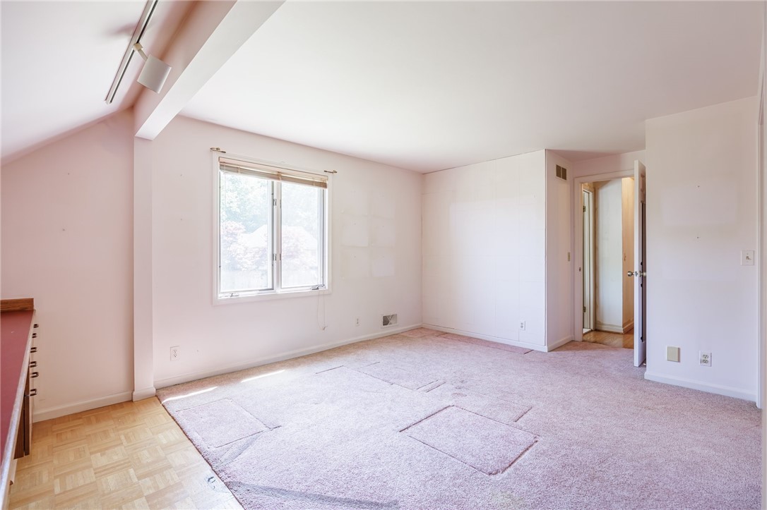 18 Le Pere Drive, Pittsford, New York image 25