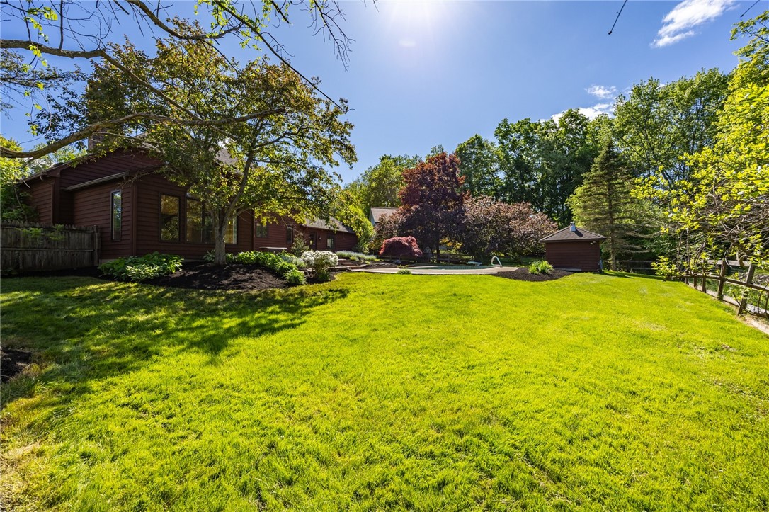 18 Le Pere Drive, Pittsford, New York image 38