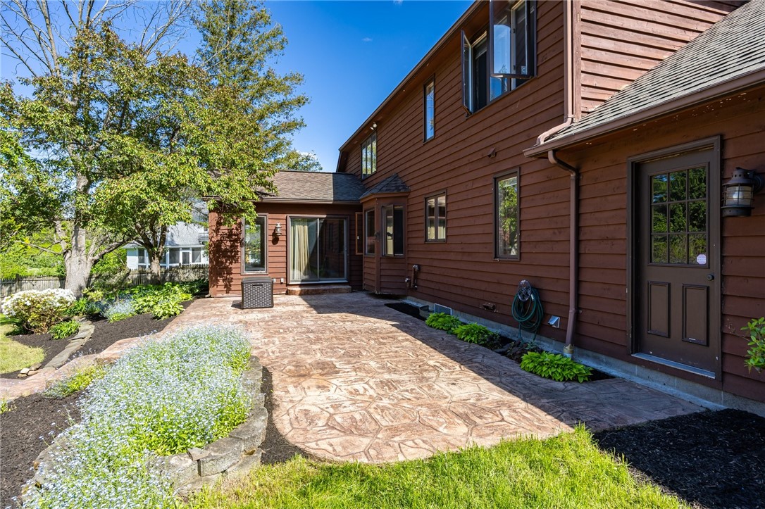 18 Le Pere Drive, Pittsford, New York image 32