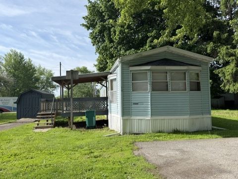 13 Orange Grove Drive Batavia NY 14020