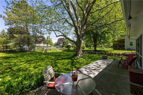 Tiny photo for 1250 La Baron Circle, Webster, NY 14580 (MLS # R1684885)