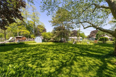Tiny photo for 1250 La Baron Circle, Webster, NY 14580 (MLS # R1684885)