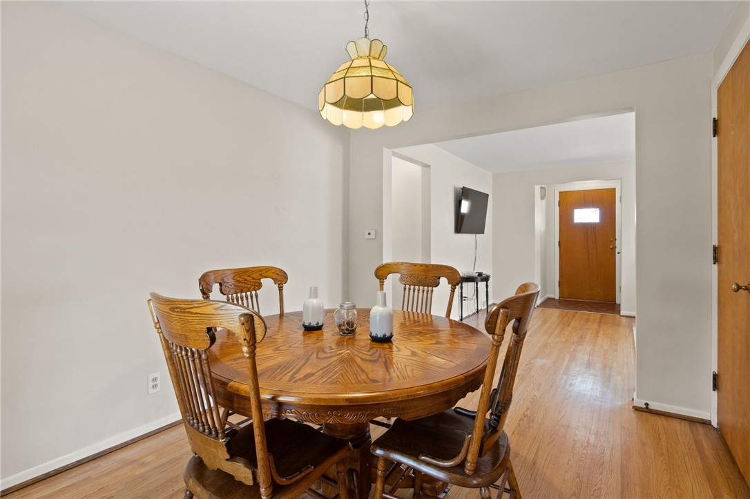 105 Briarwood Dr Dr, Irondequoit, New York image 8