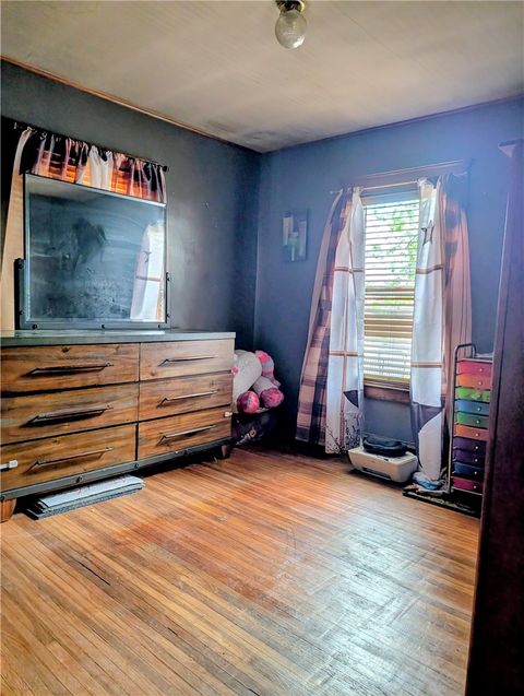 Tiny photo for 418 Phoenix Avenue, Southport, NY 14904 (MLS # R1684051)