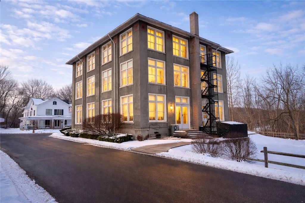 Photo of 202 Church Street, Palmyra, NY 14522 (MLS # R1668139)