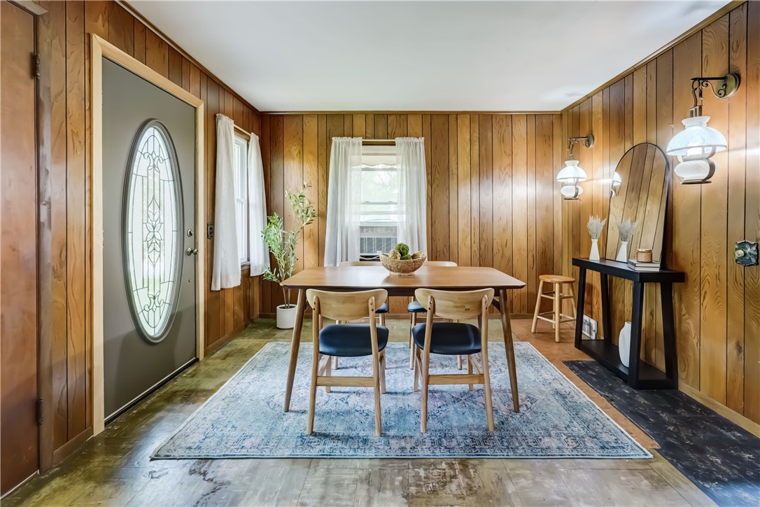 709 Roosevelt Road, Pittsford, New York image 15