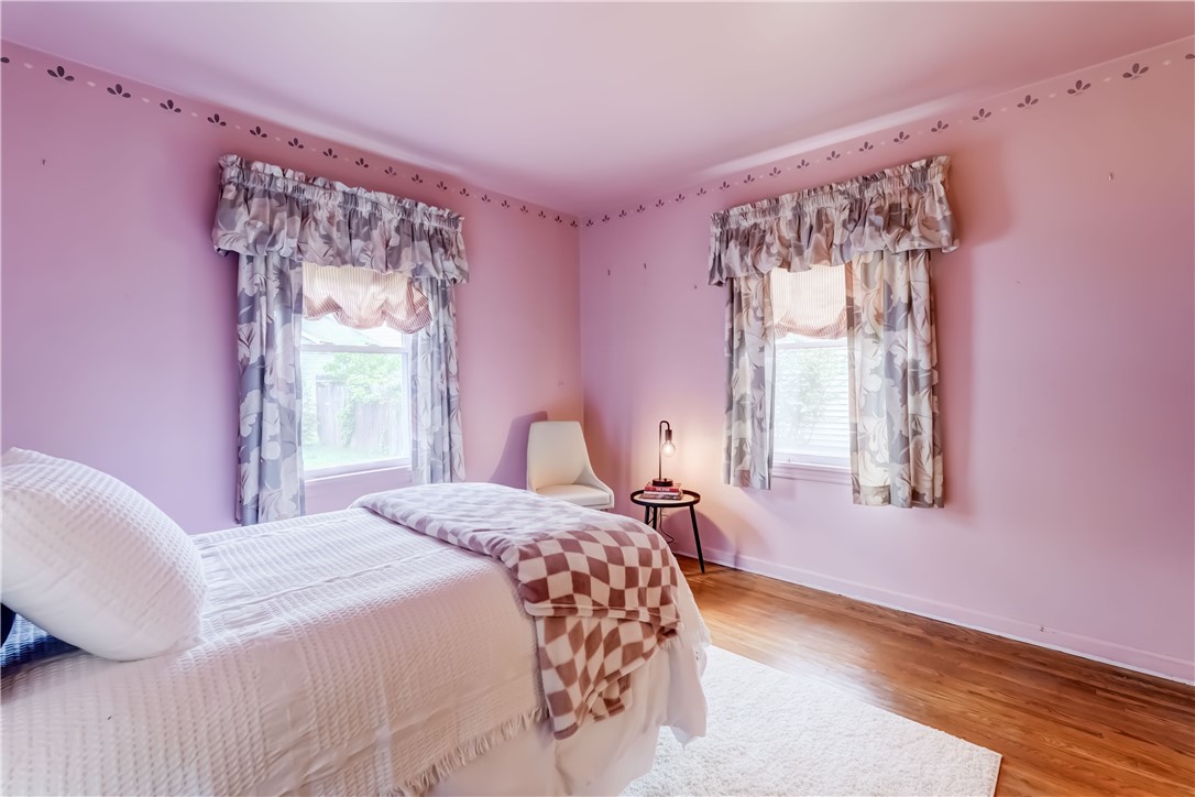 709 Roosevelt Road, Pittsford, New York image 26